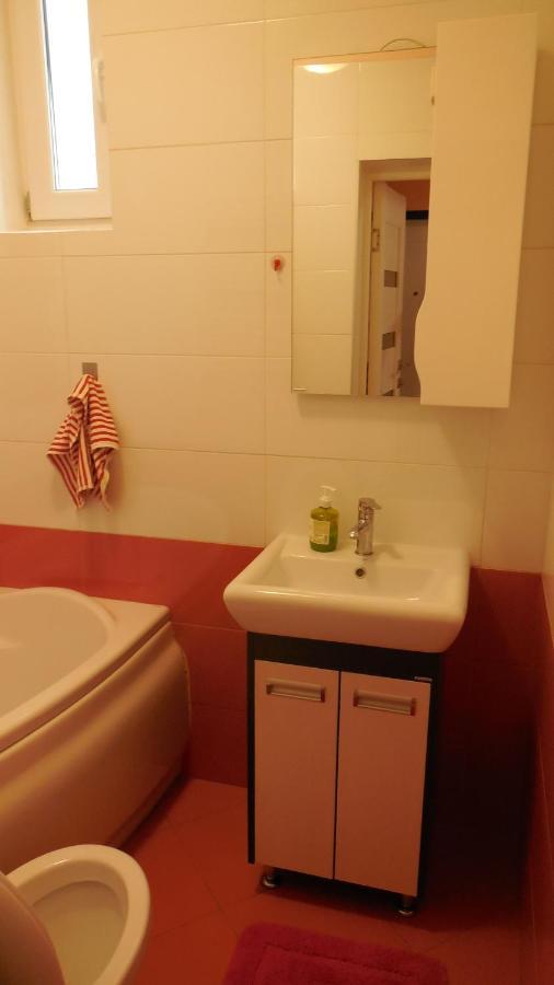 2 Room Apartment Near Opera House 利沃夫 外观 照片